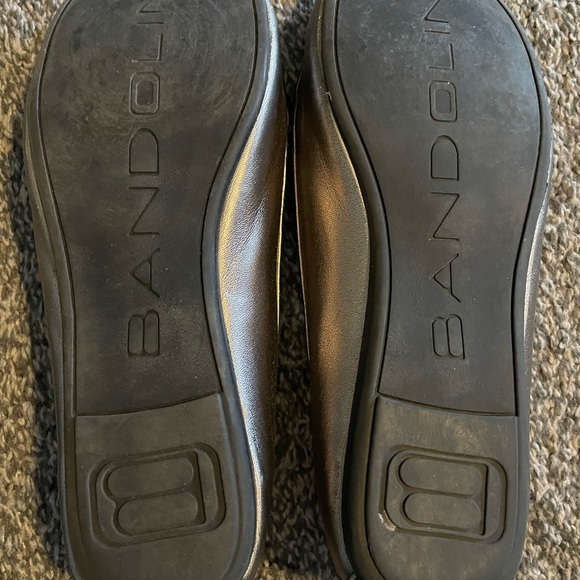Womens Bandilino flats-barely worn - Picture 3 of 3